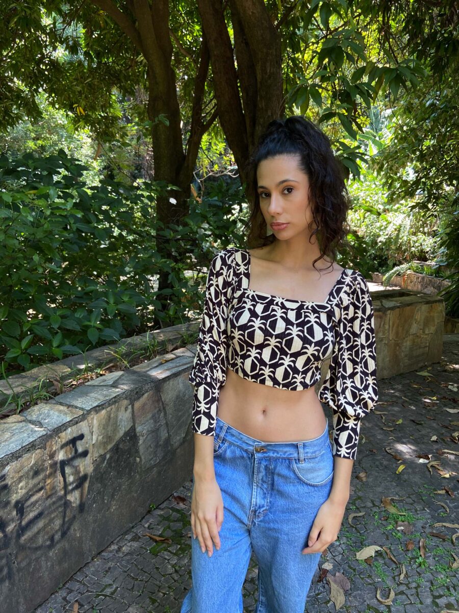 Cropped Abacaxi Farm - Image 2