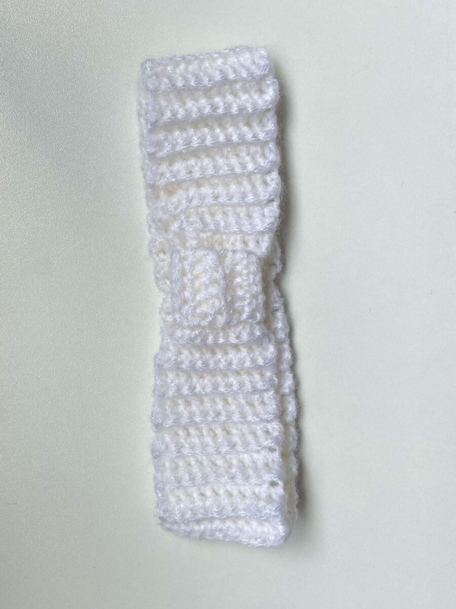 Tiara Crochê Branca - Image 5