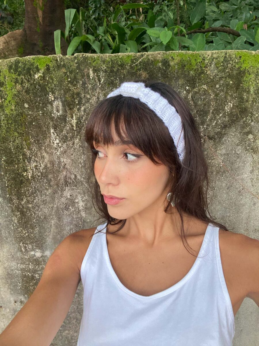 Tiara Crochê Branca - Image 3