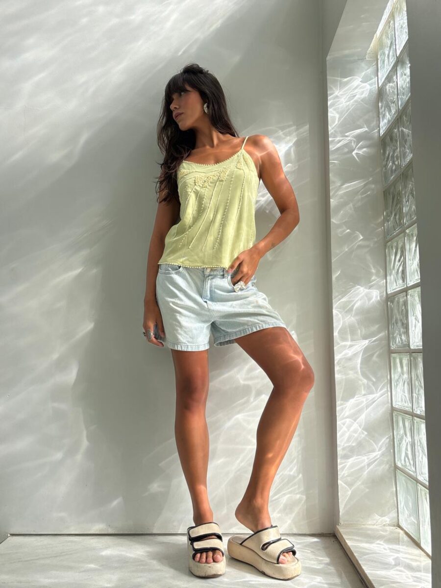 Blusa Vintage Bordada - Image 2