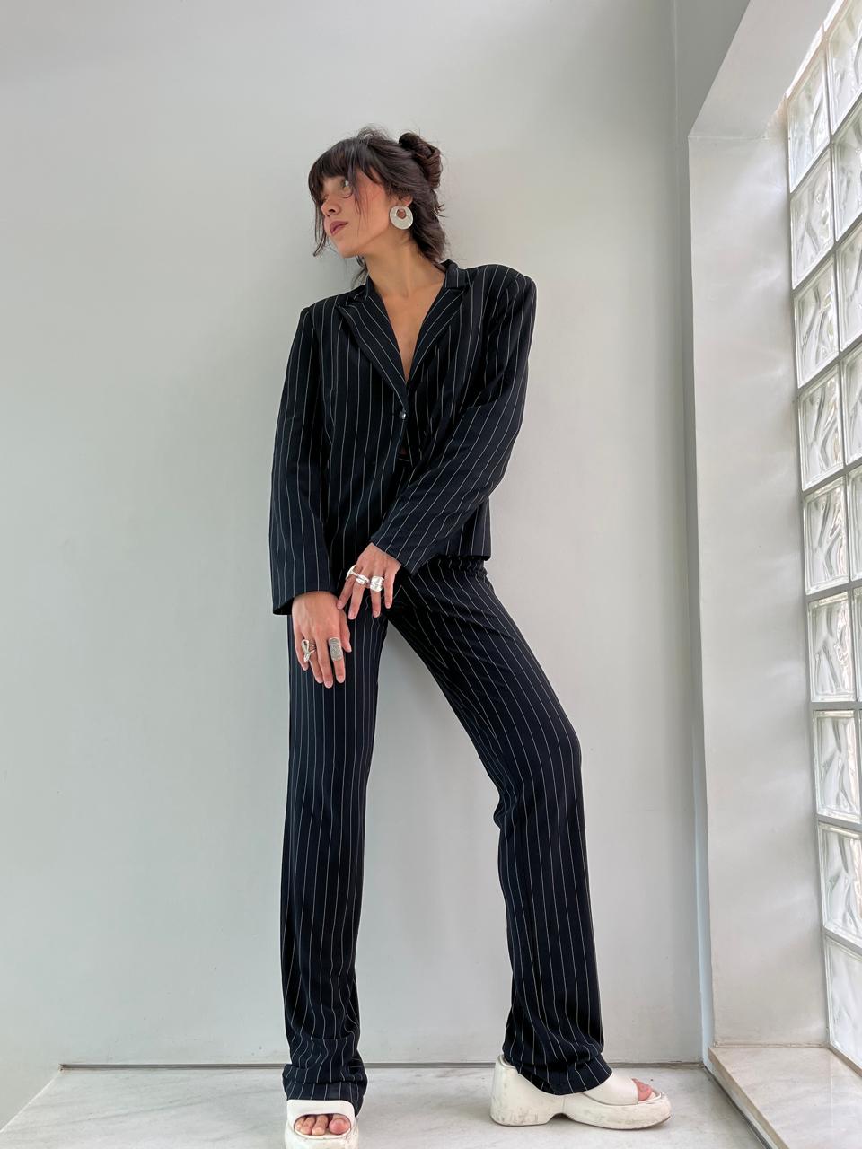 Conjunto Blazer e Calça Risca de Giz - Imagem 7